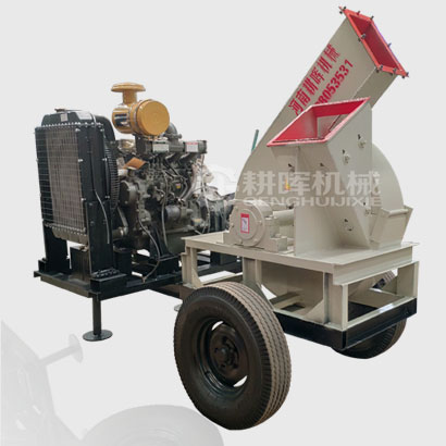 斜口移動柴油樹枝切片機粗樹枝移動柴油切片機